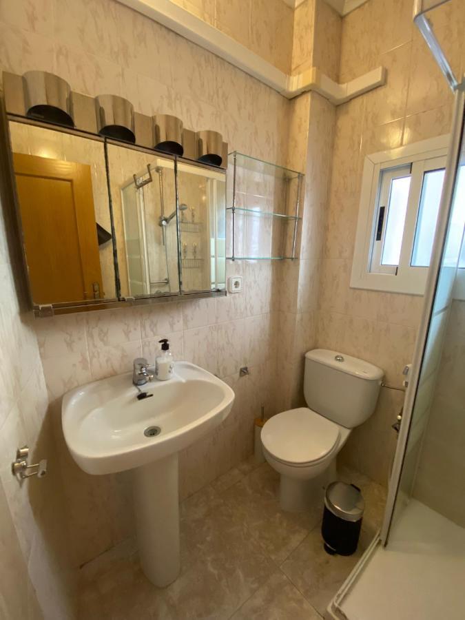 Cozy Apartment in Centre of Alicante near Plaza de Toros Exterior foto