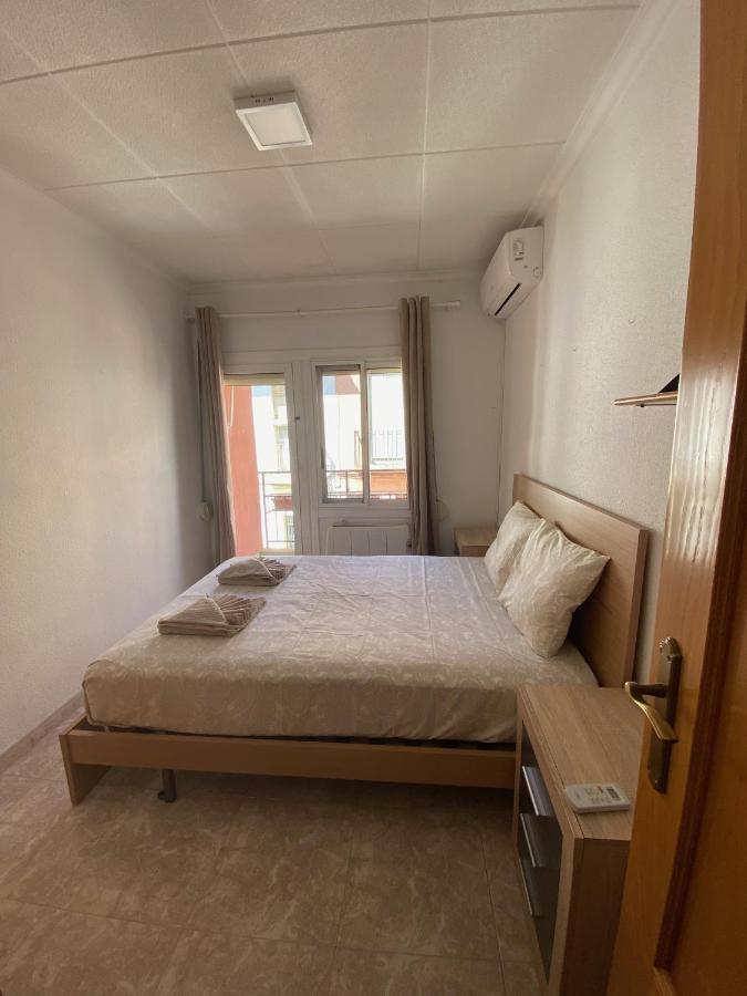 Cozy Apartment in Centre of Alicante near Plaza de Toros Exterior foto