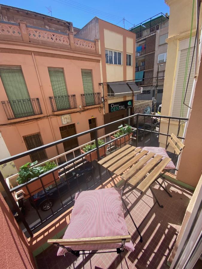 Cozy Apartment in Centre of Alicante near Plaza de Toros Exterior foto