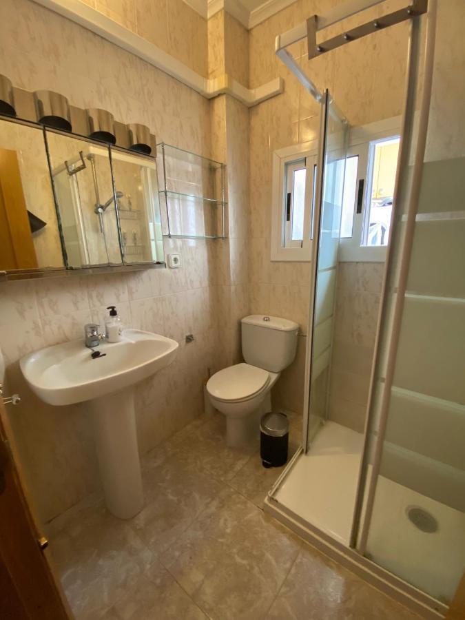 Cozy Apartment in Centre of Alicante near Plaza de Toros Exterior foto