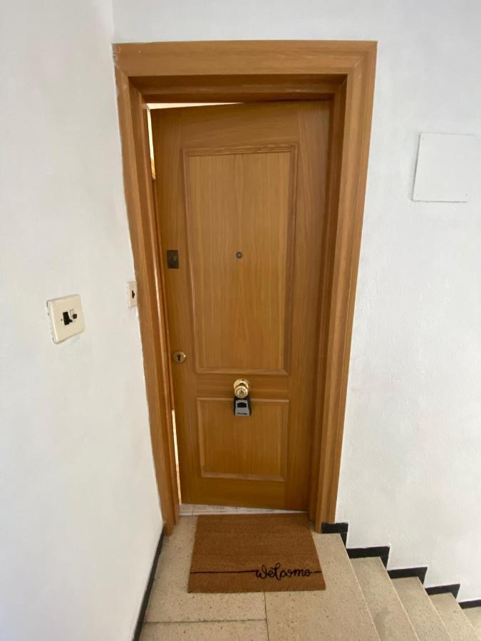 Cozy Apartment in Centre of Alicante near Plaza de Toros Exterior foto