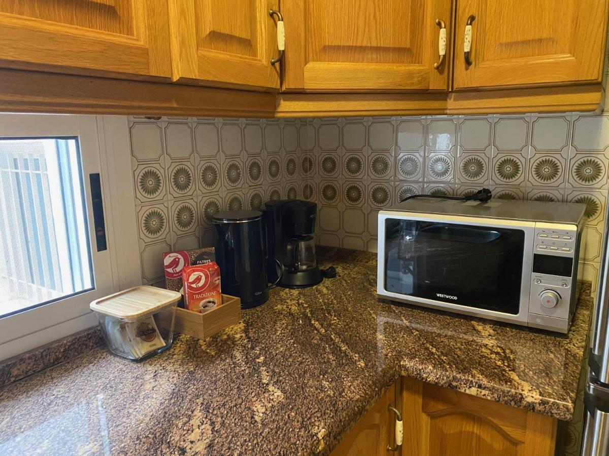 Cozy Apartment in Centre of Alicante near Plaza de Toros Exterior foto